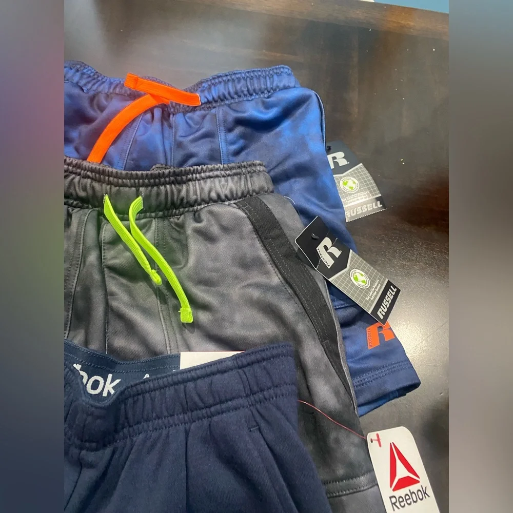 3-Piece Bundle Boy Shorts Size M(8)
Brand New with Tag
2 Russell size M(8) - Picture 6 of 10